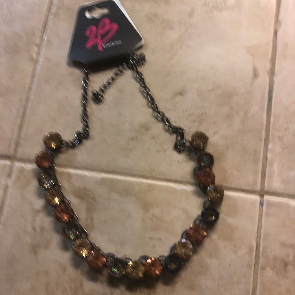 2B Bebe Crystal Costume Necklace- 521 $25 or $20 w/offer